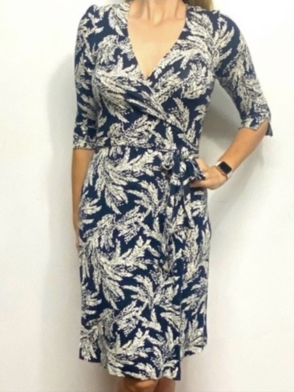 CAbi Navy Blue White Leaf Print Long Sleeve Wrap Dress Womens Size M